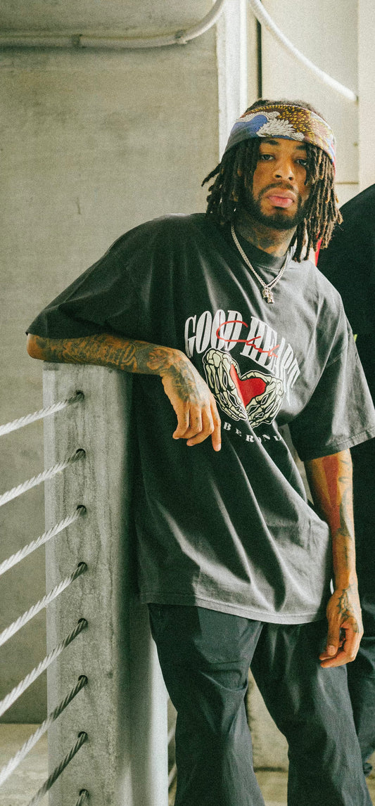 OVERSIZED MEMBERES ONLY TEE